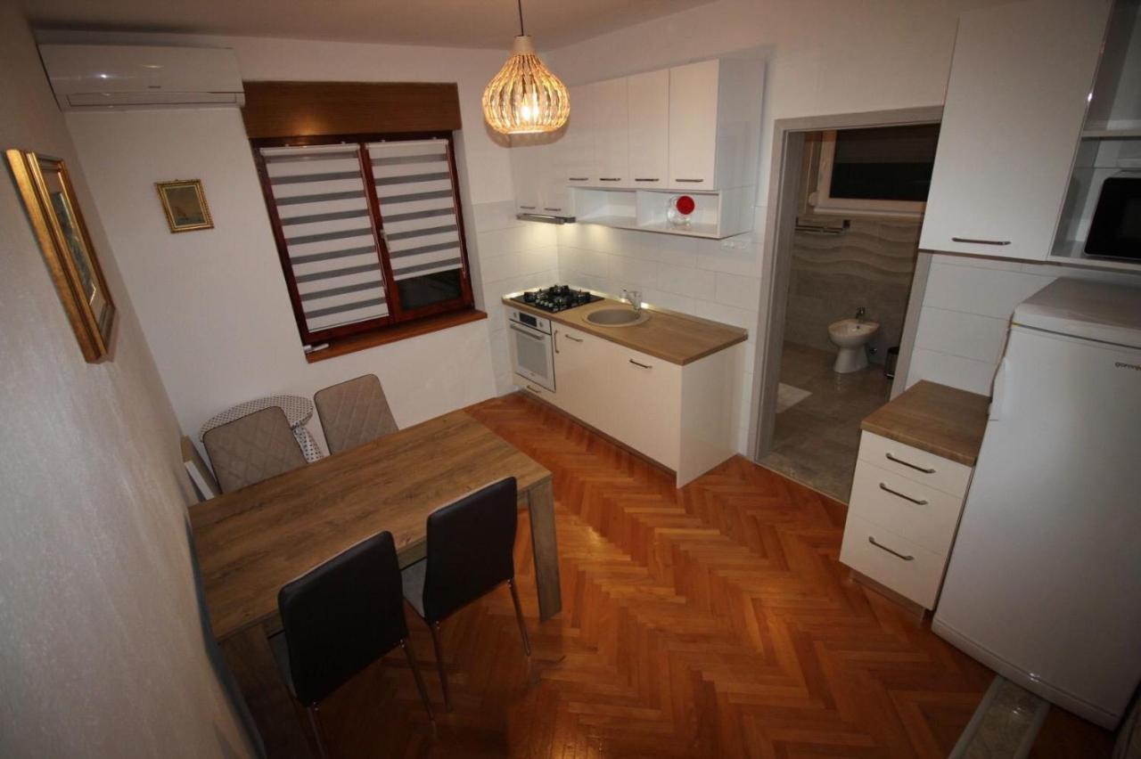 Apartment Zo-Na Povile Exterior photo